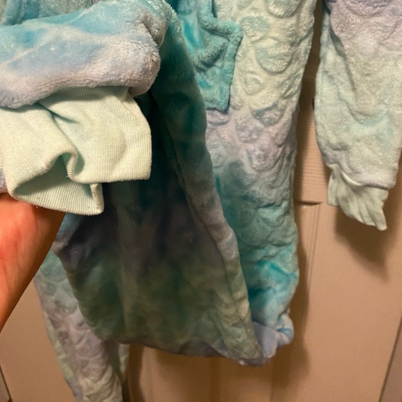 Mermaid Print Onzie EUC - Picture 4 of 5